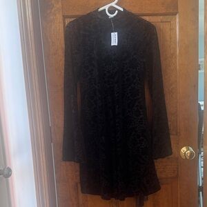Old Navy Velvet Patterned Long Sleeve Dress